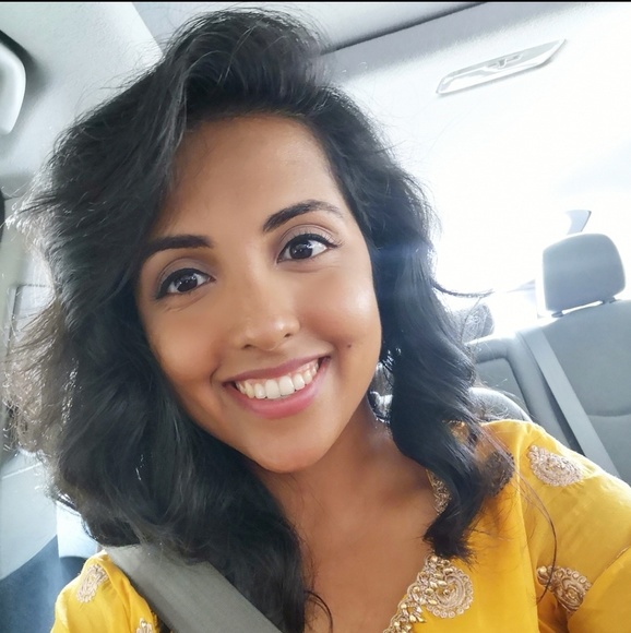 Meet your Posher, Eisha - Picture 1 of 1